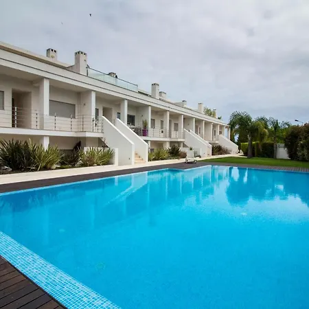 Terrace Apartment By Stay-Ici, Algarve Holiday Rental *